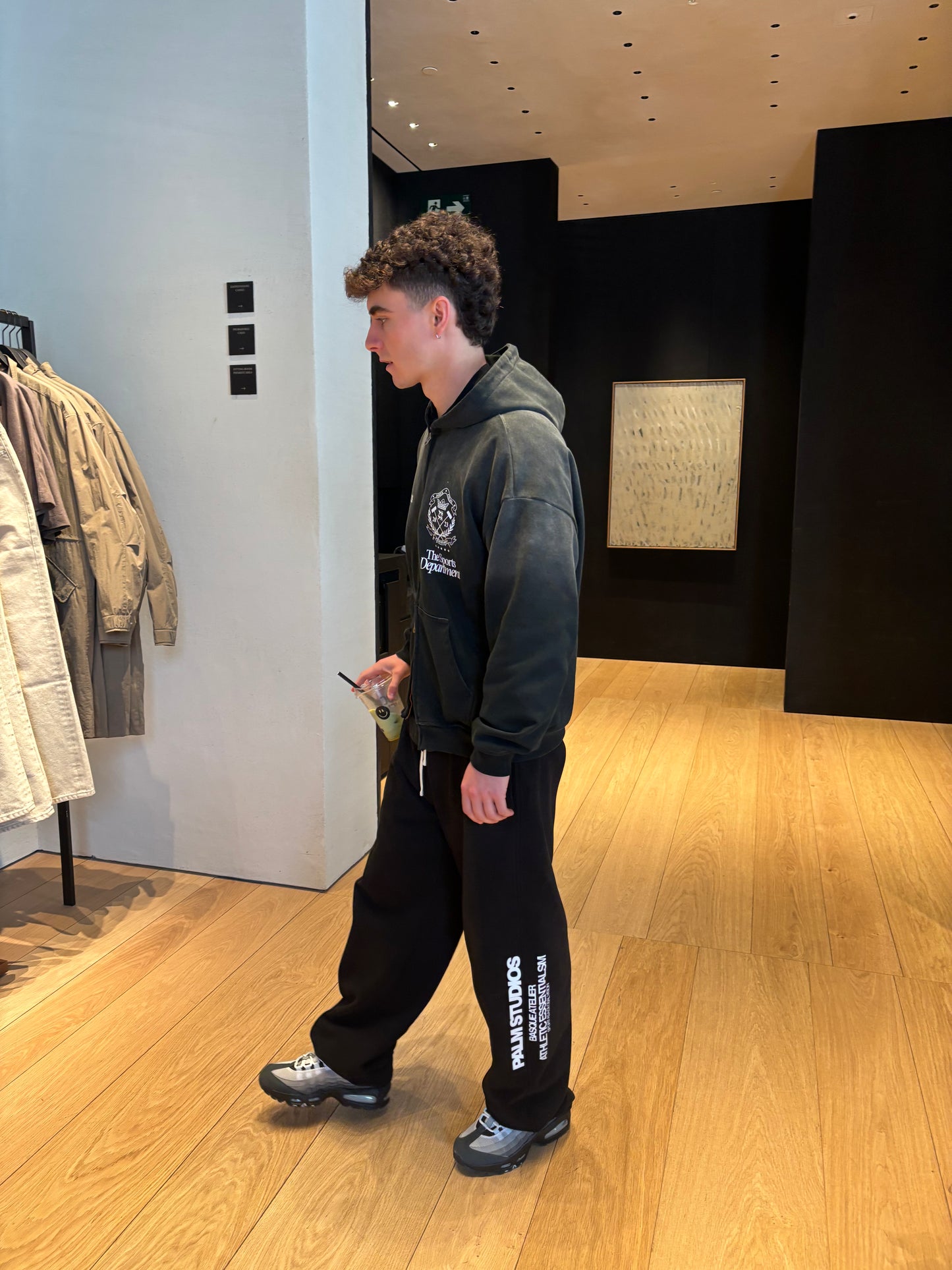 ESSENTIAL SWEATPANT
